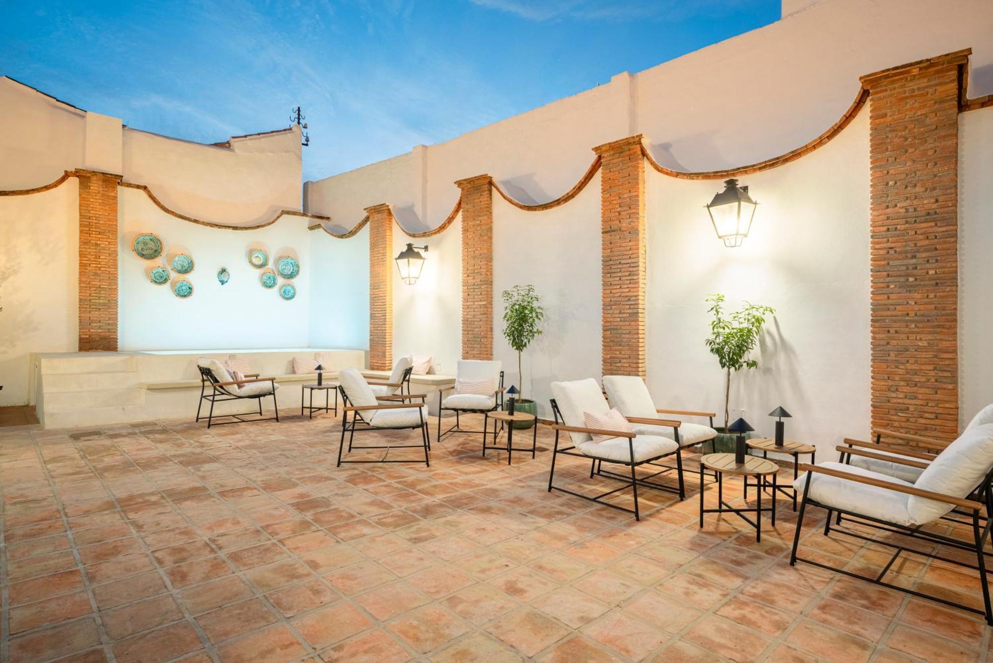 Puerta De La Axarquia Boutique Hotel
